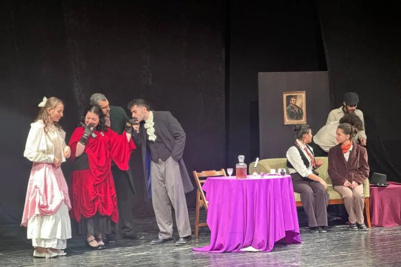 ​Güzelyalı Nazım Hikmet Kültür Merkezi’nde Tiyatro Dolu Üç Gün