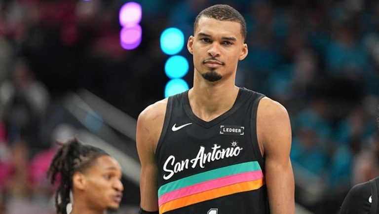 Wembanyama’dan tarihi başarı: NBA’de yılın savunmacısı oldu