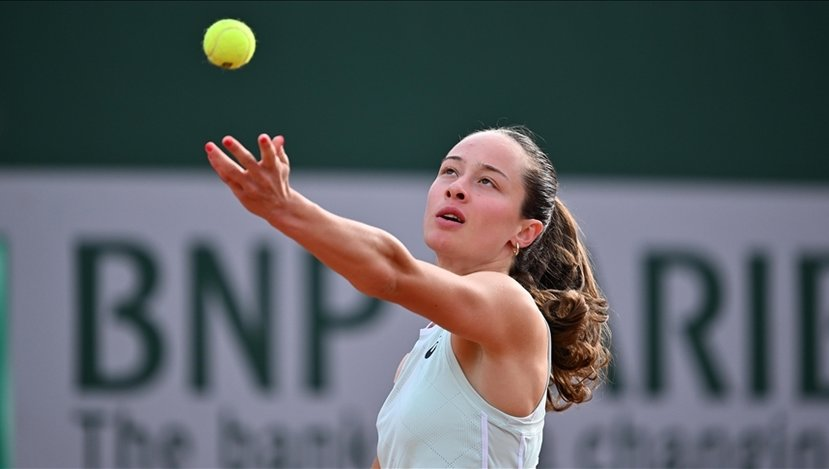 Madrid Açık Tenis Turnuvası’nda Yarışan Milli Tenisçi Zeynep Sönmez, 2. Tura Yükseldi