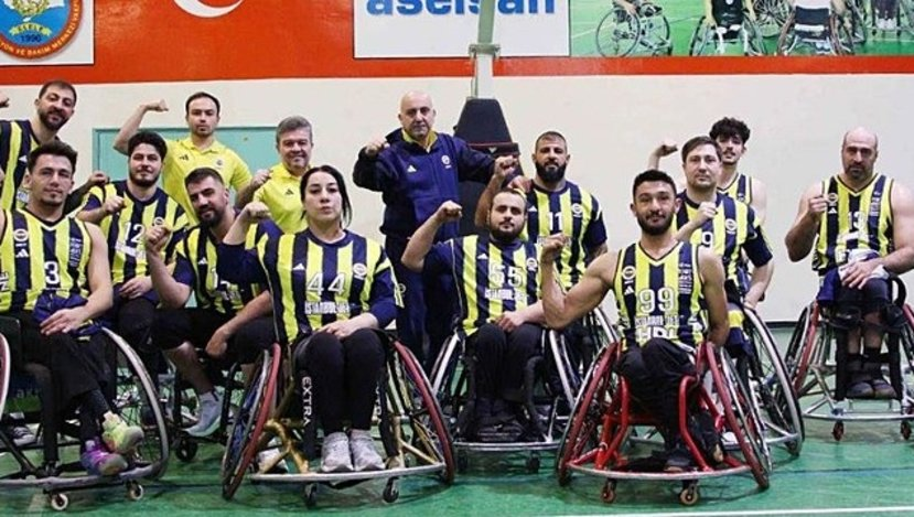 Fenerbahçe İstanbul Jet’in Başarısına Bakan Bak’tan Tebrik!