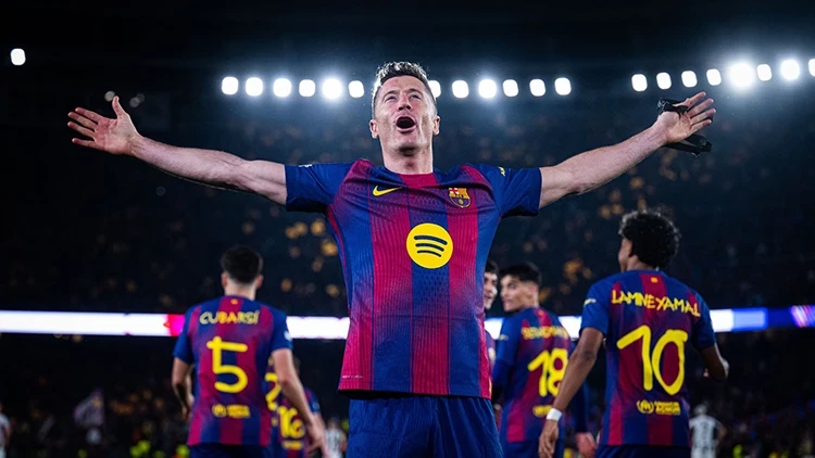 Fenerbahçe’nin Gündemindeki Lewandowski Sessizliğini Bozdu: “Düşünmek İçin Zamana İhtiyacım Var”