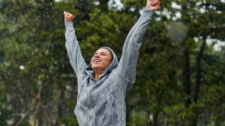 Yağmurun Altında Yenilenmek: Sağlık ve Ruh Haline İyi Gelen 4 Faydası