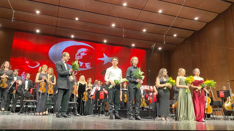 19 Mayıs Atatürk’ü Anma, Gençlik ve Spor Bayramı Konserlerinde Sahne Gençlerin Oldu