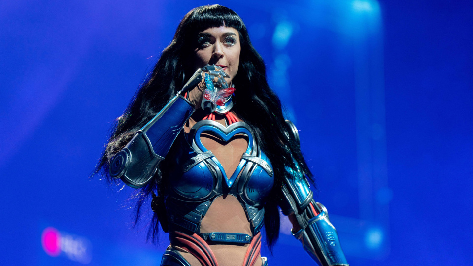 Sahne Devlerin: Katy Perry, Shakira ve J Balvin Geliyor