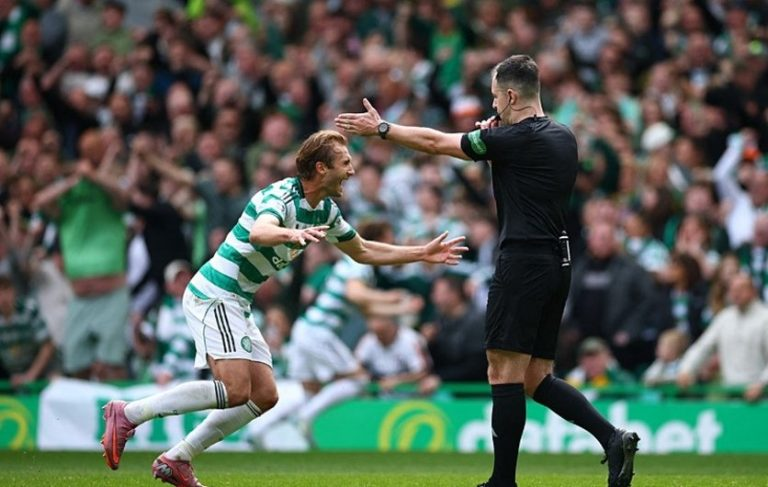 Celtic bir kez daha zirvede: Hearts, 41 yıllık seriyi bozamadı